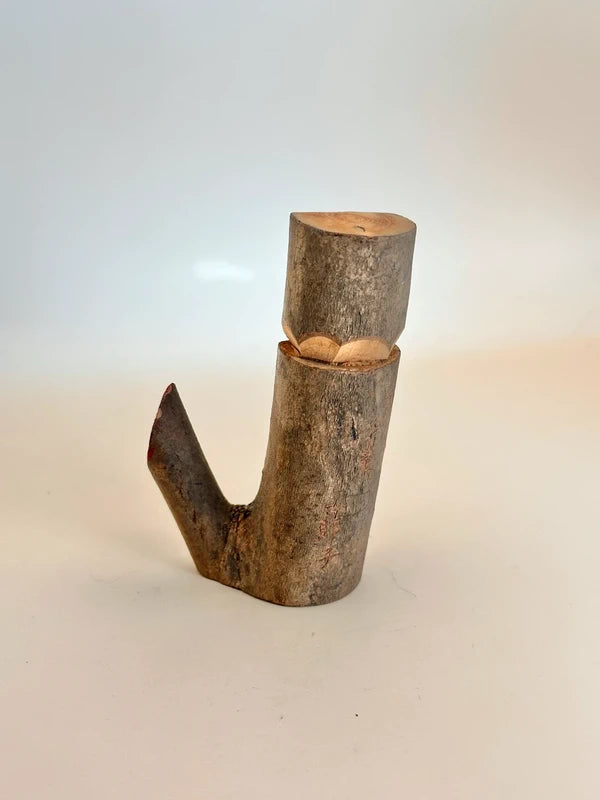 K10129 - Izu Ōshima Anko Kokeshi – Bois de camélia 伊豆大島