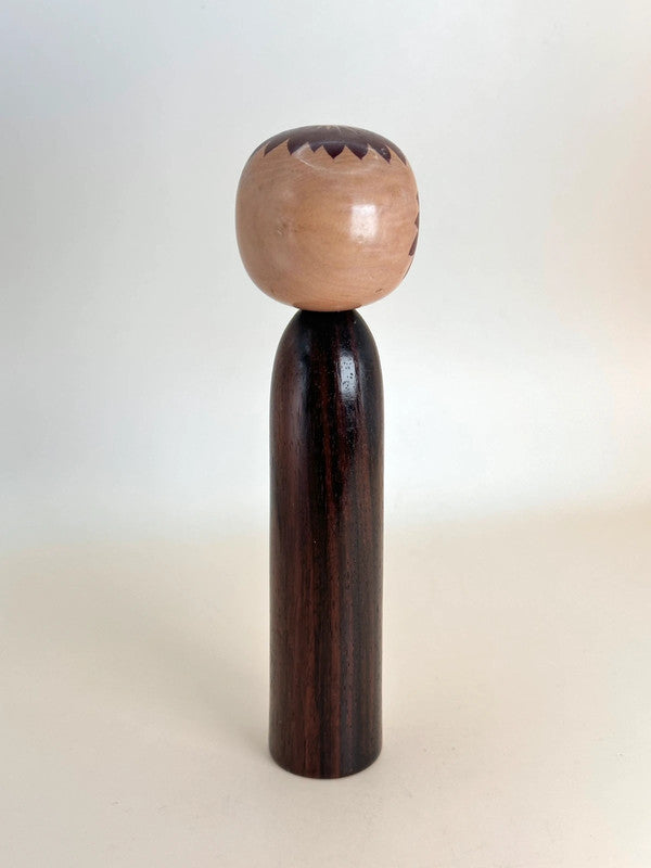 K15084 - Sosaku Shingata kokeshi by Hitokura Masakidō