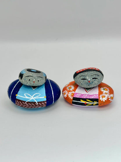 FT01 - Ishikokeshi - paire de kokeshi en pierre