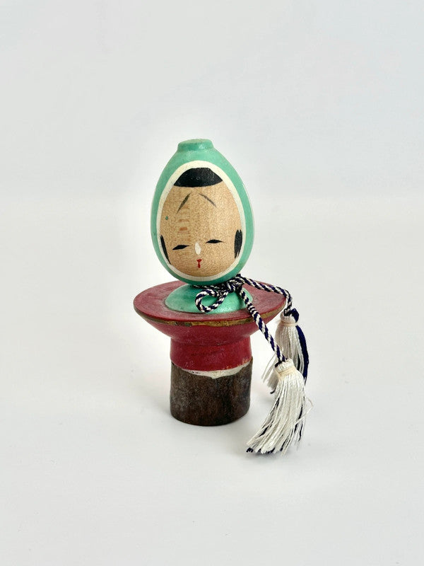 K10088 - Vintage sosaku kokeshi doll