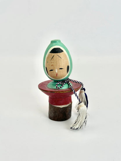 K10088 - Vintage sosaku kokeshi doll