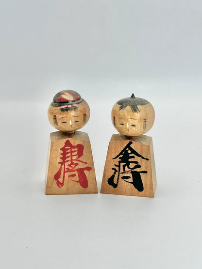 K05014 - Omiyage souvenir kokeshi shogi doll