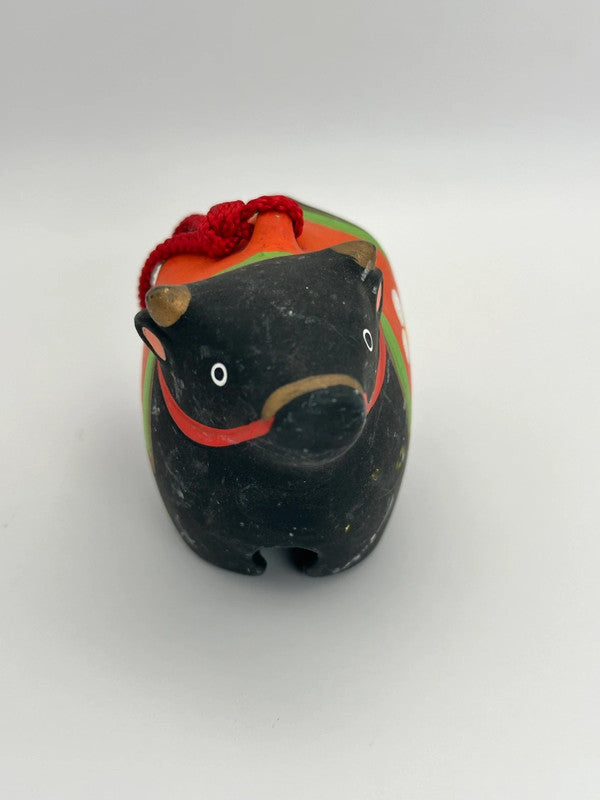 CB001 - Cloche décorative en argile Vache Dorei