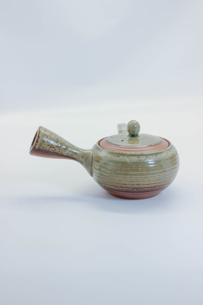 TC115 -  Tokoname-yaki tea pot 常滑焼