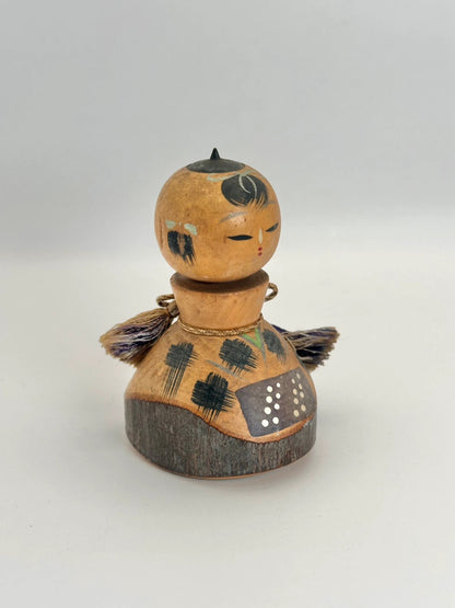 K10076 - Vintage omiyage Kokeshi doll