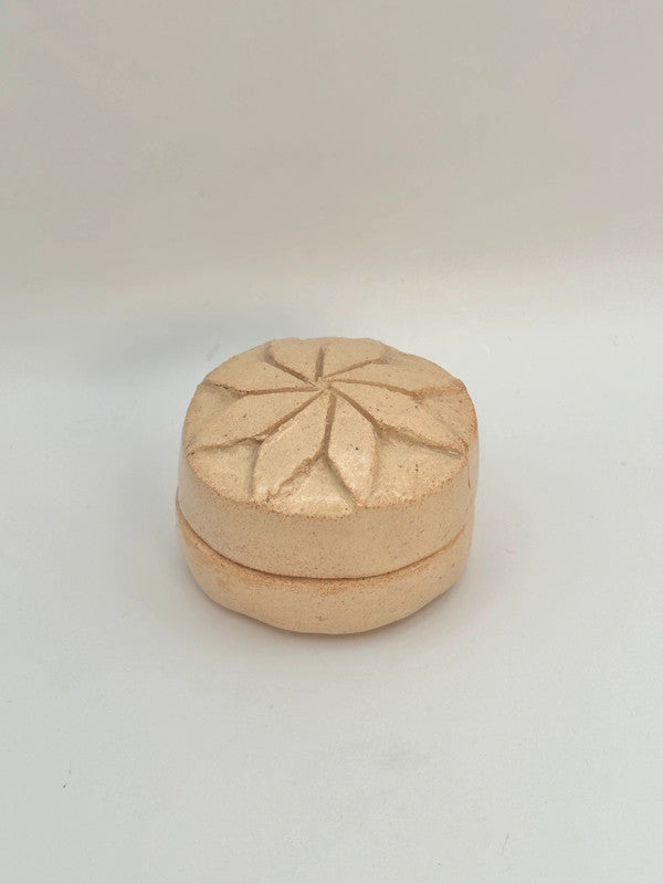 TB002 - Vintage Japanese box kobako