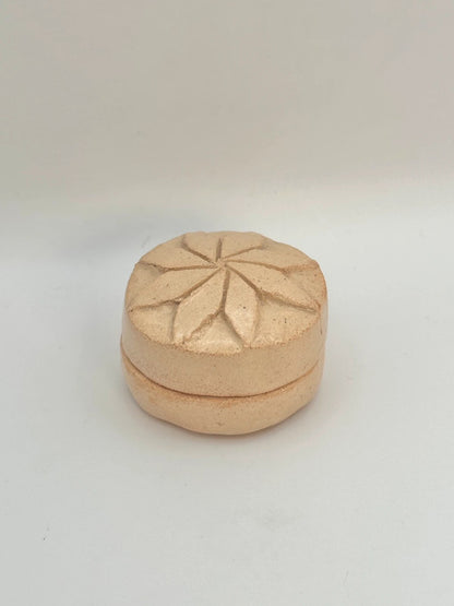 TB002 - Vintage Japanese box kobako