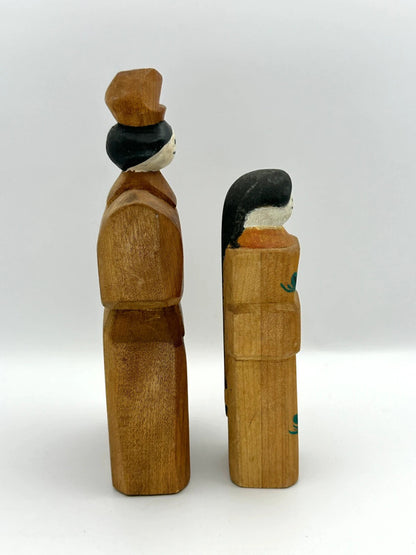 FT07 - Jouet folklorique japonais - paire de poupées en bois Hina