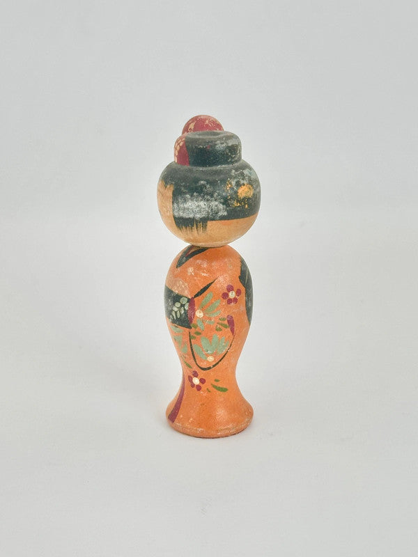 K10093 - Vintage omiyage kokeshi doll