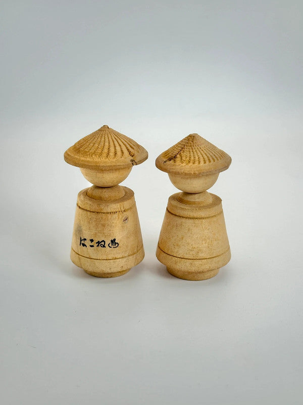 K05033 - A pair of vintage omiayge kokeshi