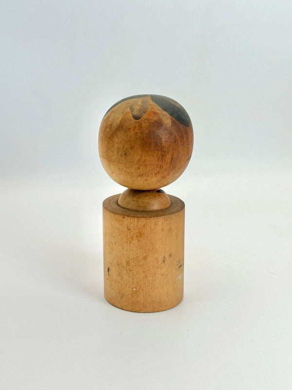 K10111 - Vintage Onsen Omiyage kokeshi