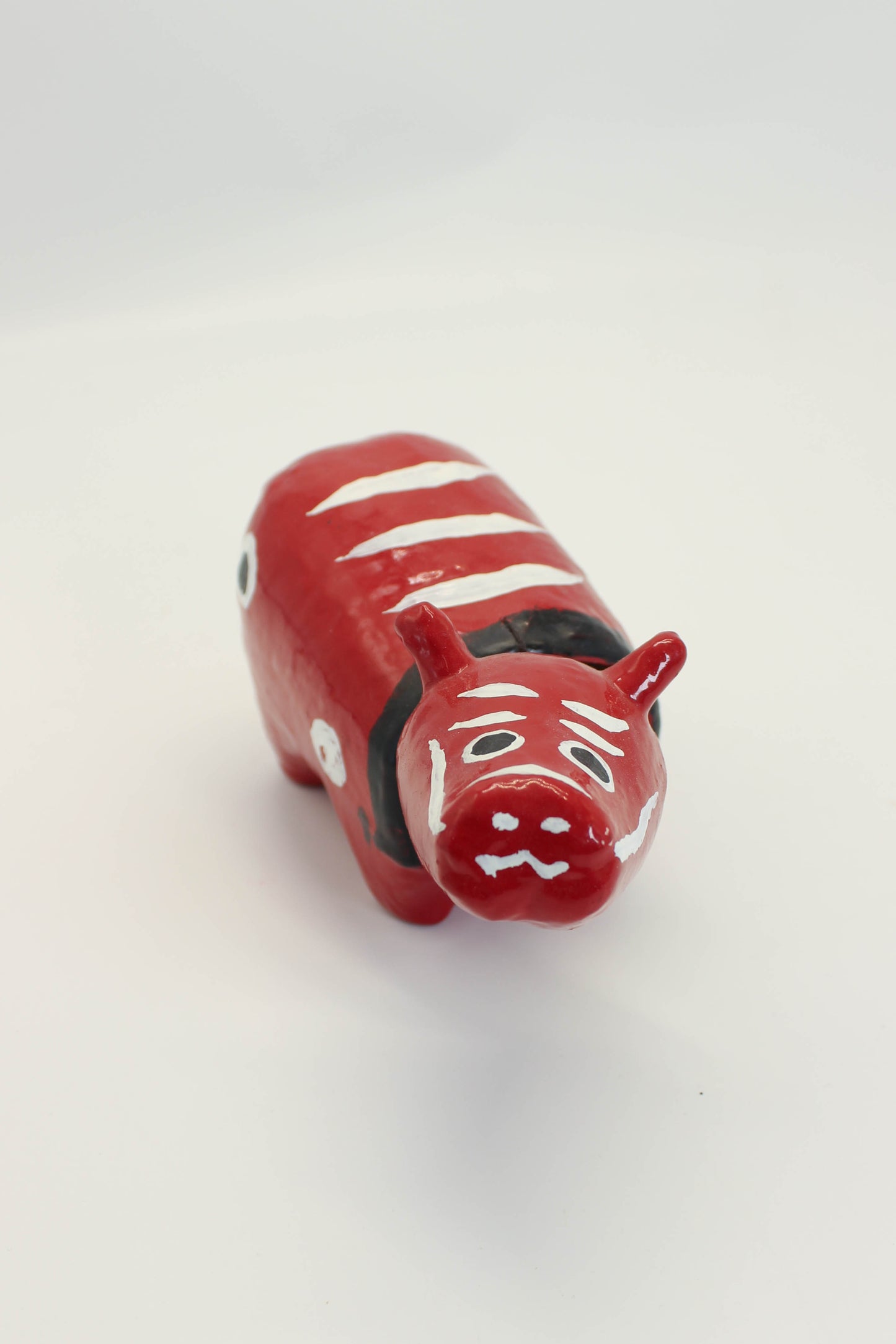FT503 - Hariko Akabeko – Red Cow Paper Mache 赤べこ