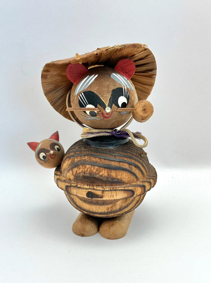FT13 - Poupée en bois raton laveur Tanuki