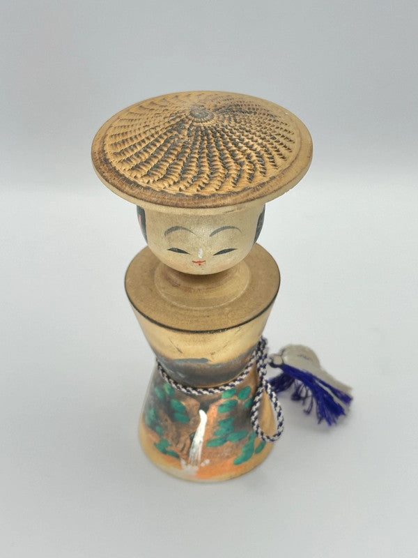 K10052 - Omiyage Onsen kokeshi doll