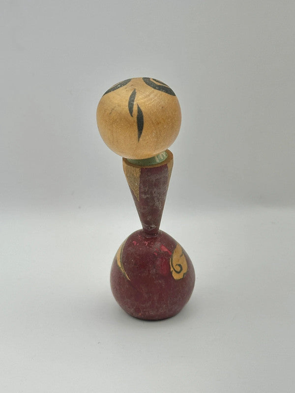 K10016 - Vintage Japanese kokeshi doll