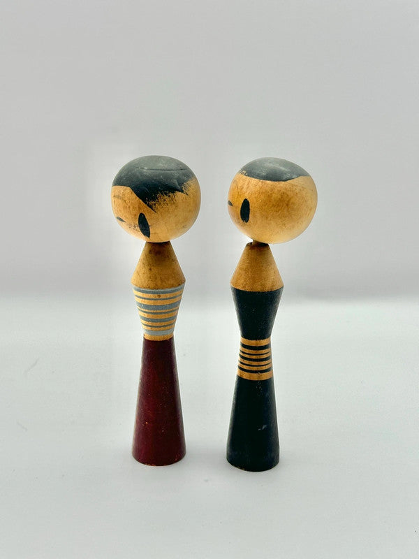 K10026 - Sosaku kokeshi in pair and minimal style