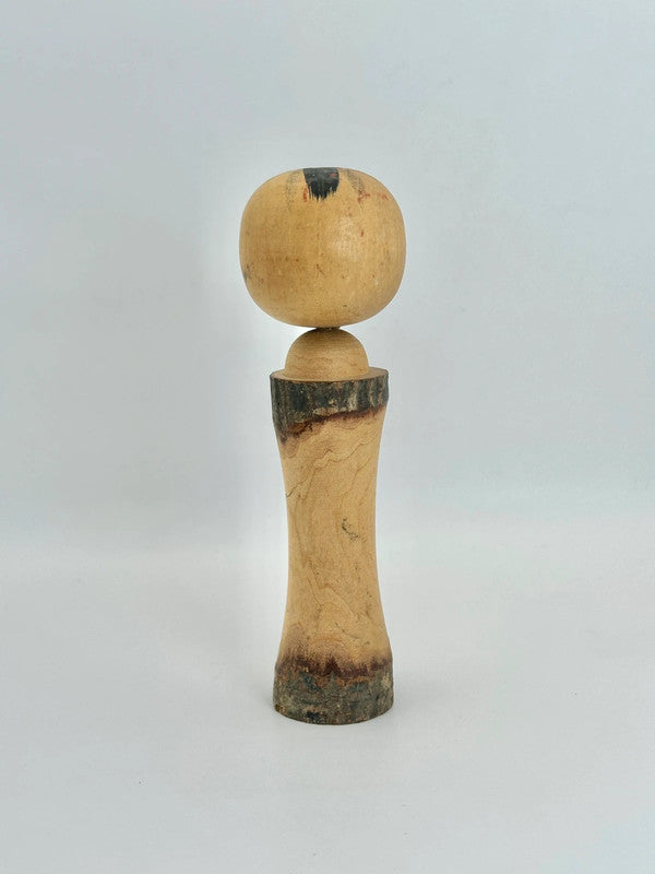K15060 - Vintage omiyage kokeshi doll