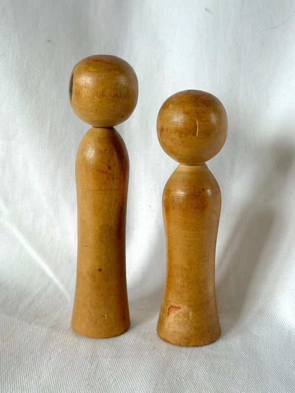 K10004 - One set of traditional kokeshi Nambu