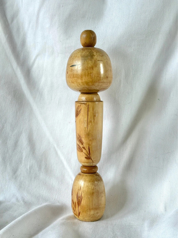 Vintage Japanese Sosaku Kokeshi doll by Kishi Sadao 岸貞男