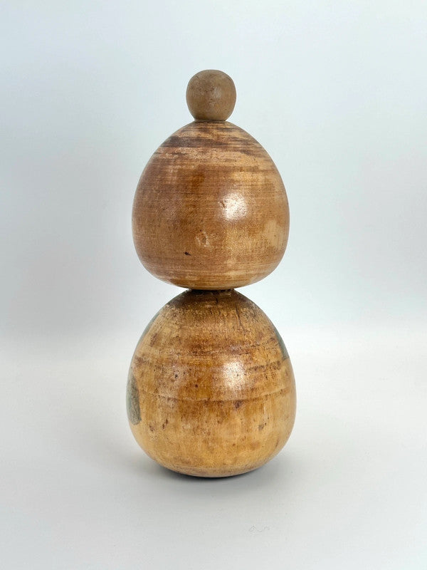 K18078 - Sosaku kokeshi Camellia (Tsubaki)