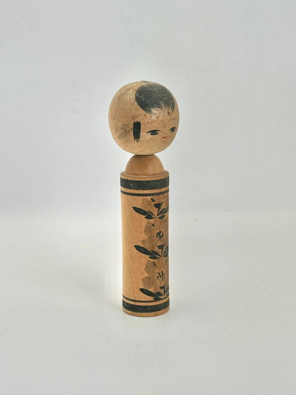 K10101 - Vintage Monochrome kokeshi doll
