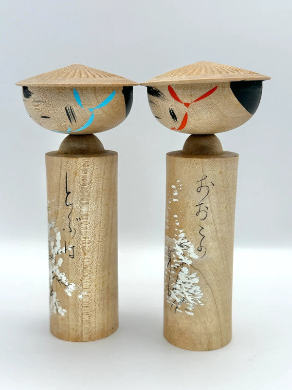 K15027 - Omiyage One pair of onsen souvenirs kokeshi