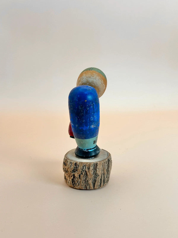 K10126 - Vintage omiyage Lantern Bearer kokeshi