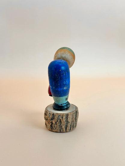 K10126 - Vintage omiyage Lantern Bearer kokeshi