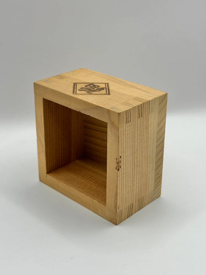 TB05 - Wooden Masu square sake box