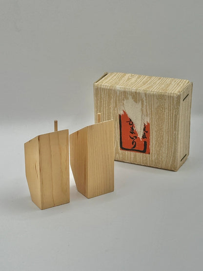 FT04 - Onsen souvenir kokeshi Mont Minamidake