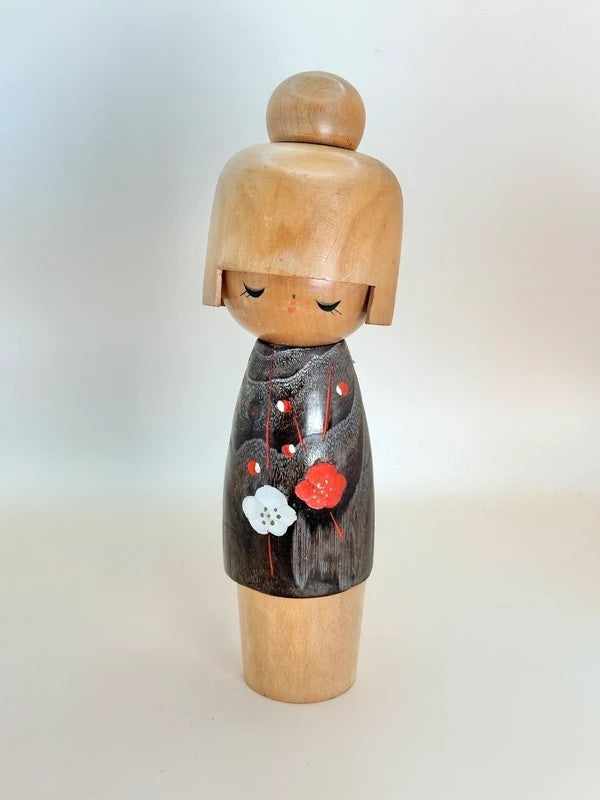 K20050 - Sosaku kokeshi by Usaburō Okamoto 岡本卯三郎