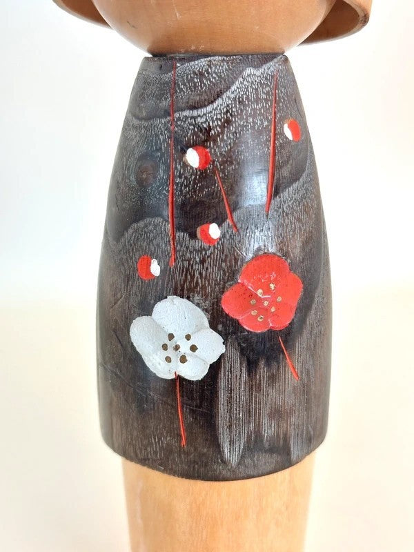 K20050 - Sosaku kokeshi by Usaburō Okamoto 岡本卯三郎