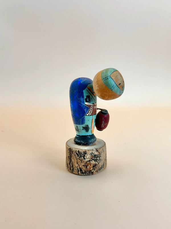 K10126 - Vintage omiyage Lantern Bearer kokeshi