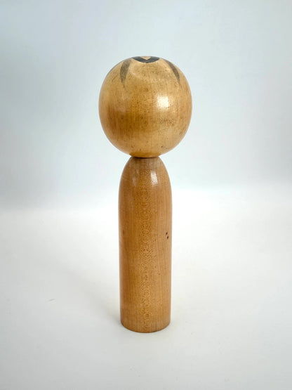 K18001 - Sosaku Shingata doll autumn maple