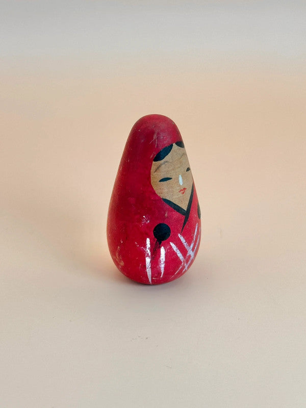 FT126 - Vintage Okiagari Kobōshi daruma doll