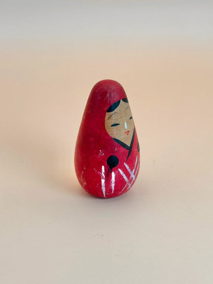 FT126 - Vintage Okiagari Kobōshi daruma doll