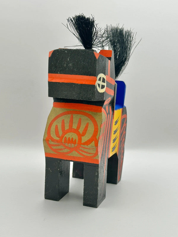 FT23 - Jouet folklorique Miharu Goma