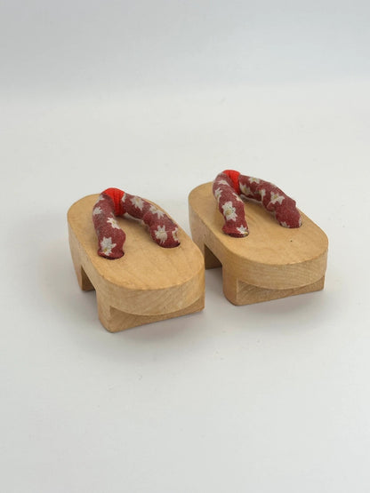 FT111 - Vintage Japanese folktoy geta