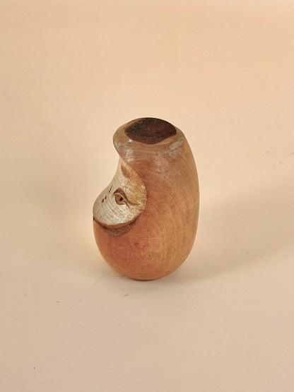 K05041 - Vintage wooden Daruma doll
