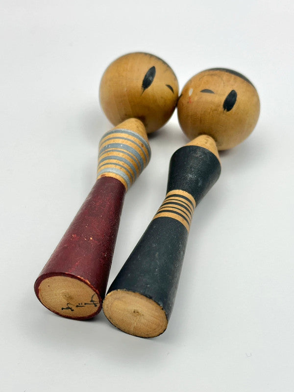K10026 - Sosaku kokeshi in pair and minimal style