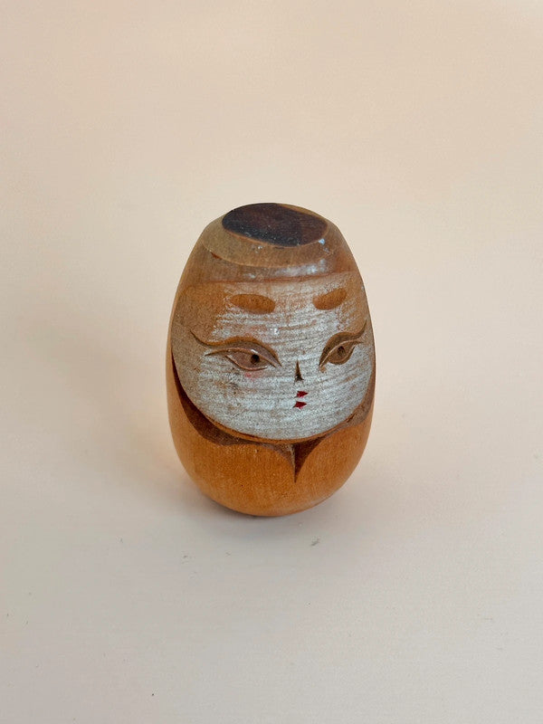 K05041 - Vintage wooden Daruma doll