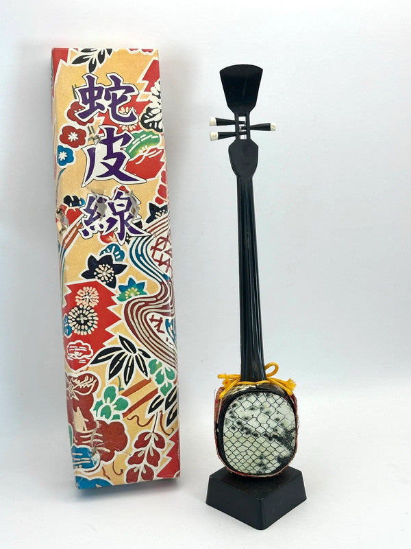 FT127 - Vintage Japanese folktoy sanshin