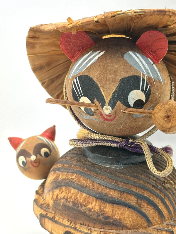 FT13 - Poupée en bois raton laveur Tanuki