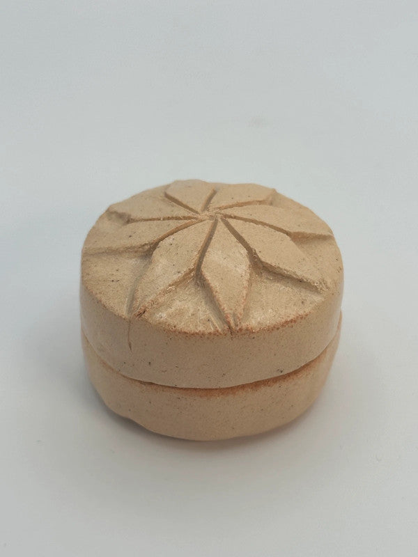 TB002 - Vintage Japanese box kobako