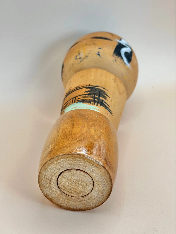 K18091 - Omiyage Onsen kokeshi doll