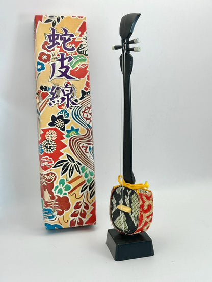 FT127 - Vintage Japanese folktoy sanshin