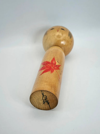 K18001 - Sosaku Shingata doll autumn maple