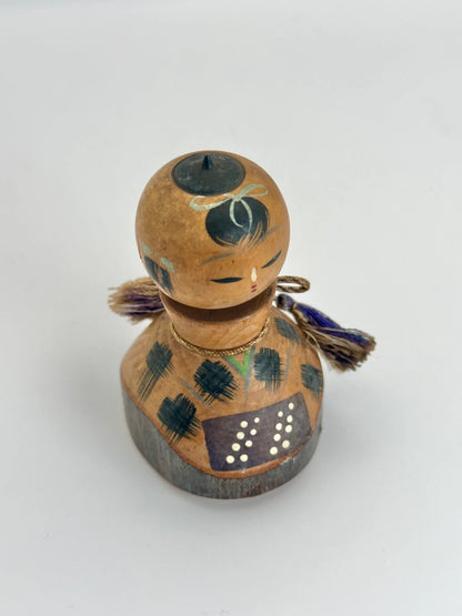 K10076 - Vintage omiyage Kokeshi doll