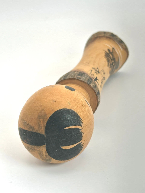 K15060 - Vintage omiyage kokeshi doll