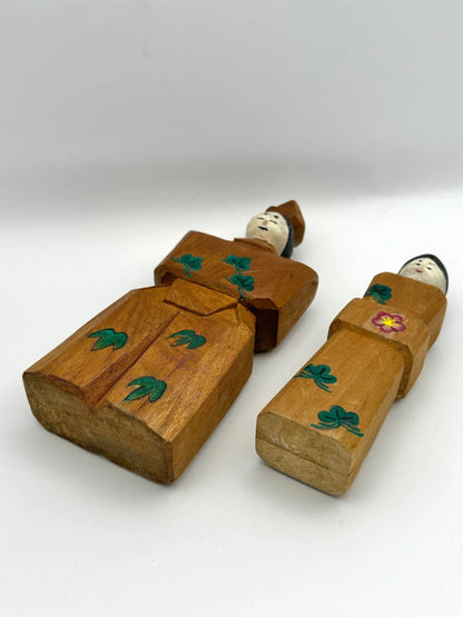 FT07 - Jouet folklorique japonais - paire de poupées en bois Hina